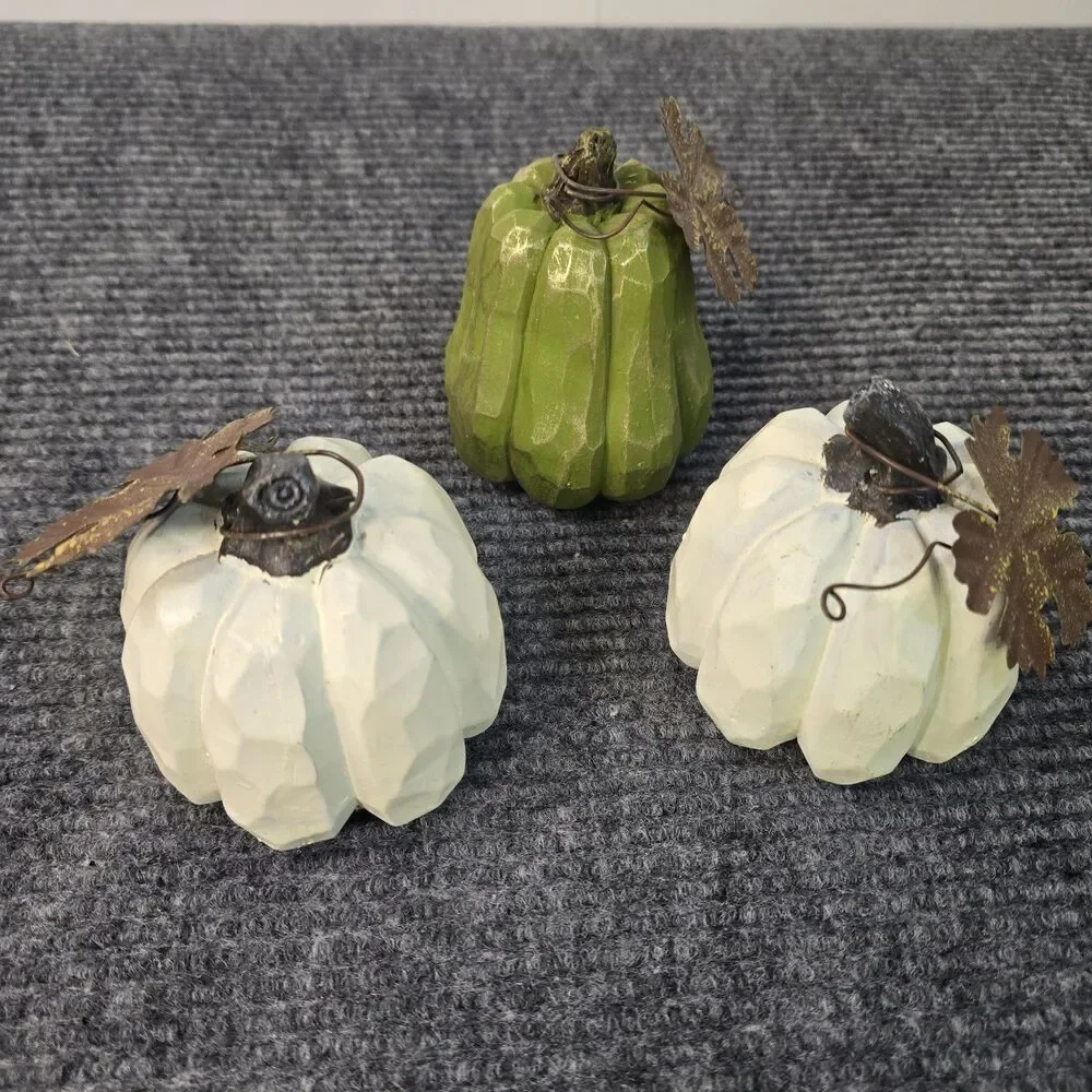 Set of 3 Small Pumpkins Fall Thanksgiving Home Decor Ceramic Decoration Leaves